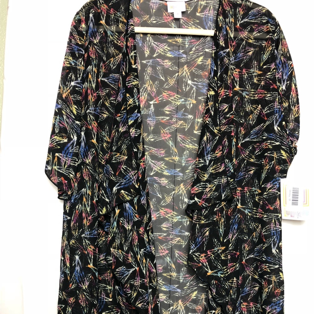 NWT LuLaRoe Shirley - M